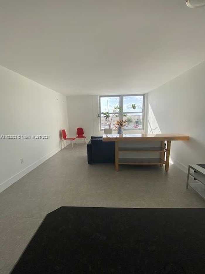 photo 7: 2899 Collins Ave Unit 548, Miami Beach FL 33140