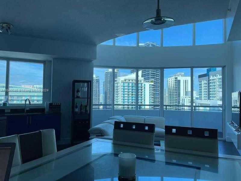 photo 1: 60 SW 13th St Unit 3426, Miami FL 33130