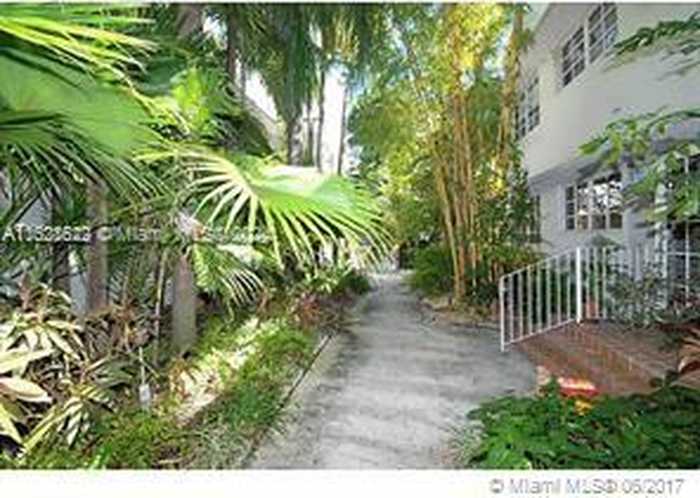 photo 2: 1605 Lenox Ave Unit 1605-3, Miami Beach FL 33139