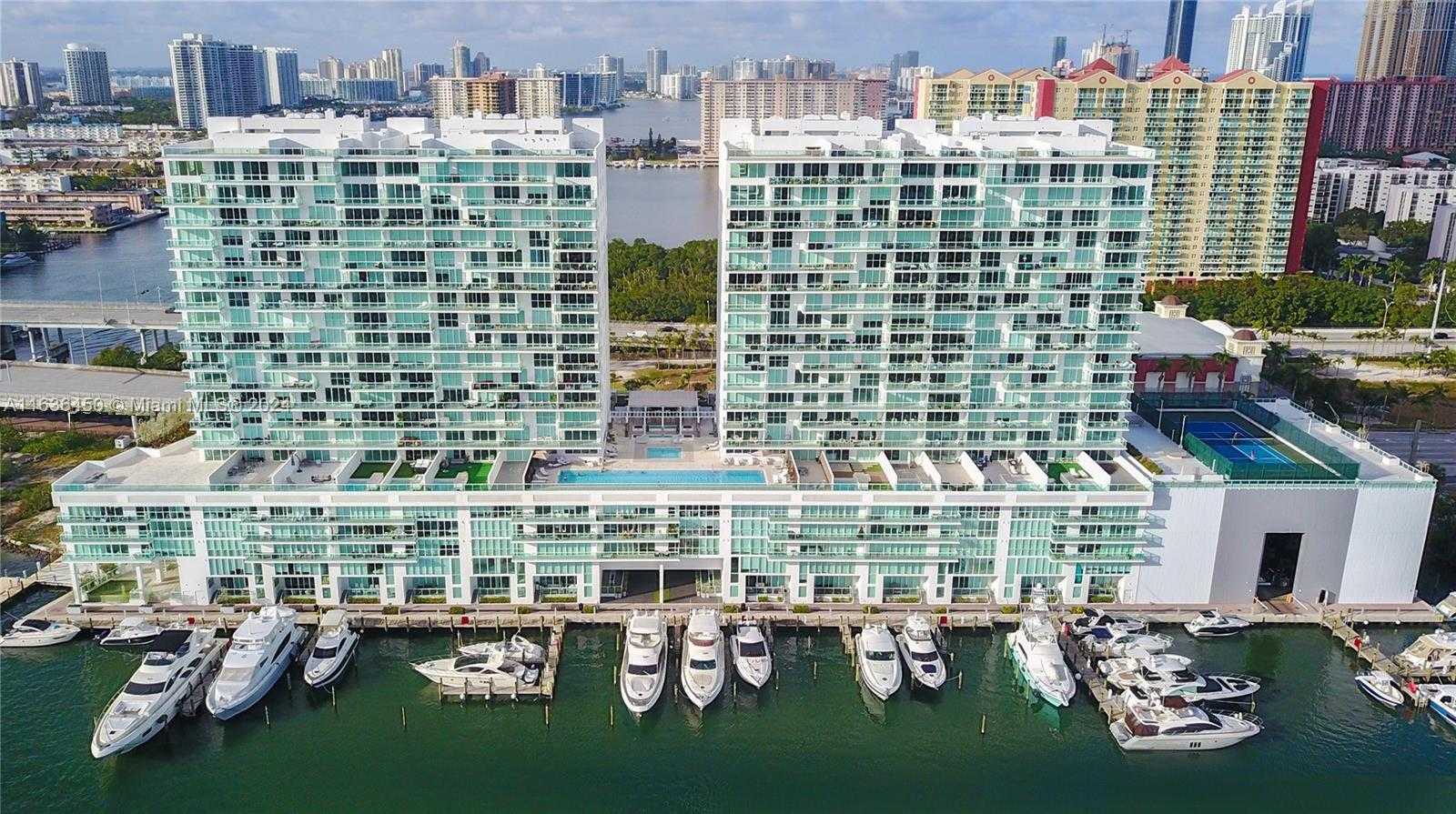 photo 1: 400 Sunny Isles Blvd Dd 411, Sunny Isles Beach FL 33160