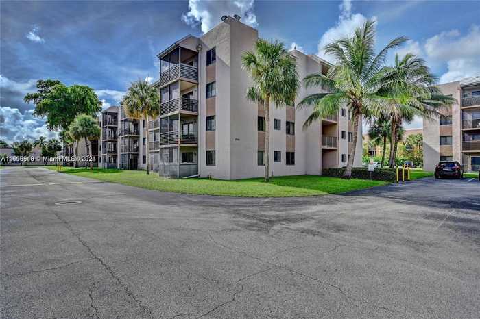 photo 1: 3730 N Pine Island Rd Unit 146, Sunrise FL 33351