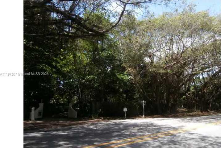 photo 2: 15000 Old Cutler Rd, Palmetto Bay FL 33158