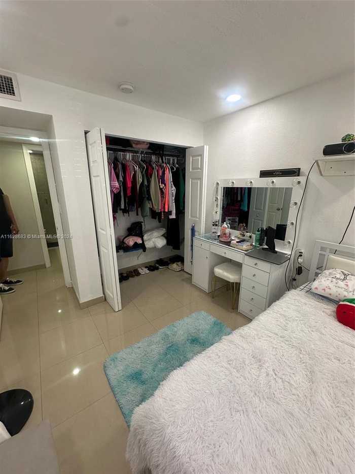 photo 18: 5665 W 20th Ave Unit 212, Hialeah FL 33012