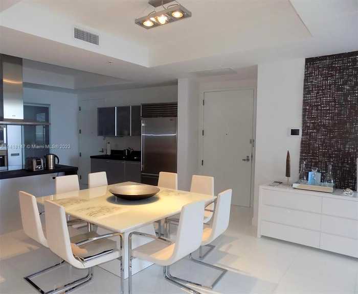 photo 2: 18201 Collins Ave Unit 3906, Sunny Isles Beach FL 33160