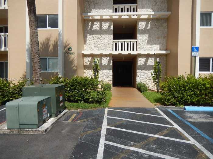 photo 1: 7480 Miami Lakes Dr Unit G209, Miami Lakes FL 33014