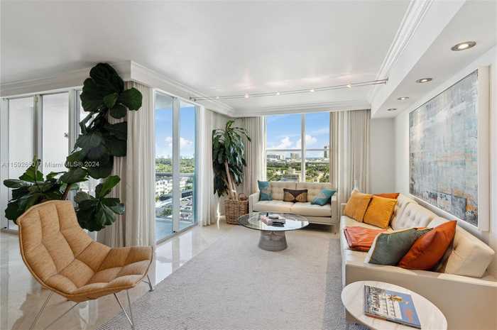 photo 1: 1800 Sunset Harbour Dr Unit 1607, Miami Beach FL 33139