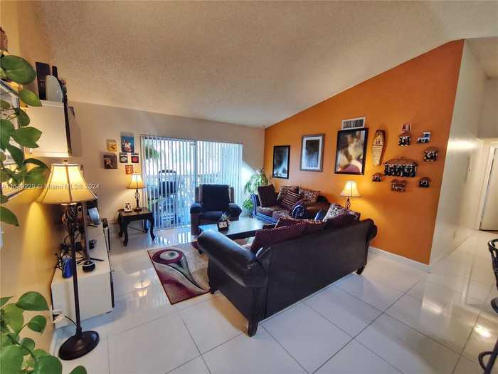 photo 2: 7620 Westwood Dr Unit 216, Tamarac FL 33321