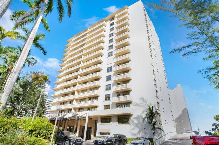 photo 2: 10185 Collins Ave Unit 907, Bal Harbour FL 33154