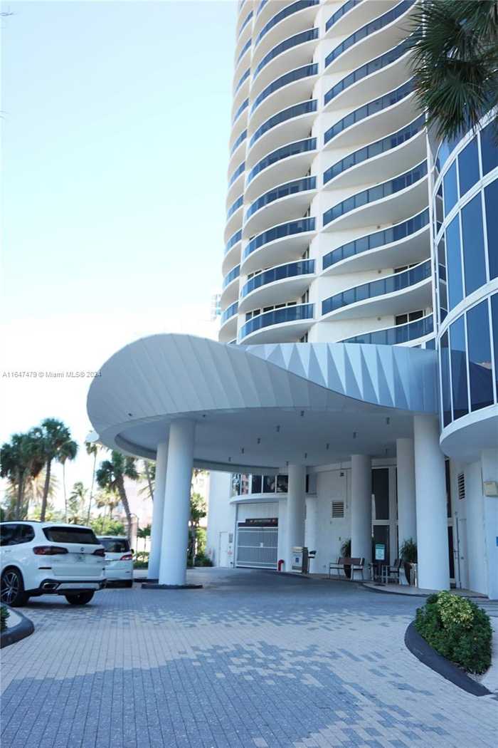 photo 25: 17201 Collins Ave Unit 809, Sunny Isles Beach FL 33160