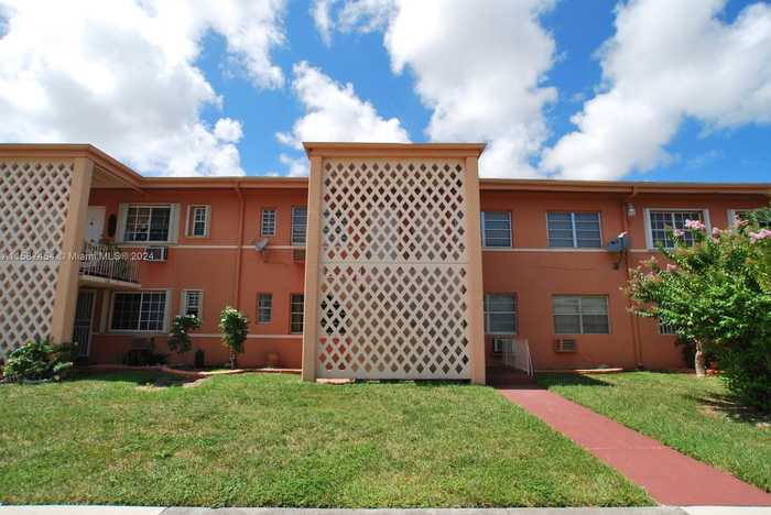 photo 1: 3451 SW 11th St Unit 4B, Miami FL 33135