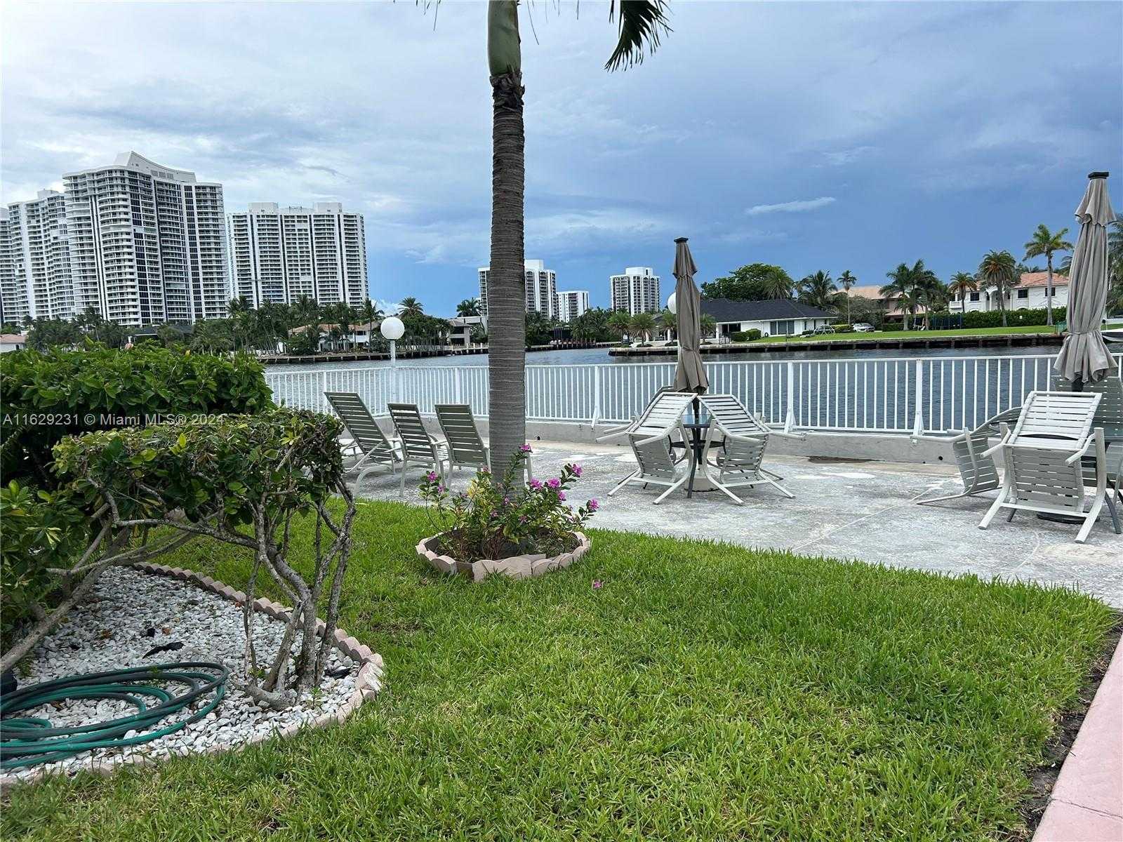 photo 2: 3133 S Ocean Dr Unit 117, Hallandale Beach FL 33009