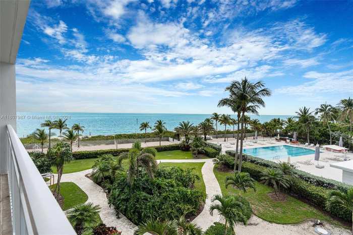 photo 1: 613 Ocean Dr Unit 4C, Key Biscayne FL 33149