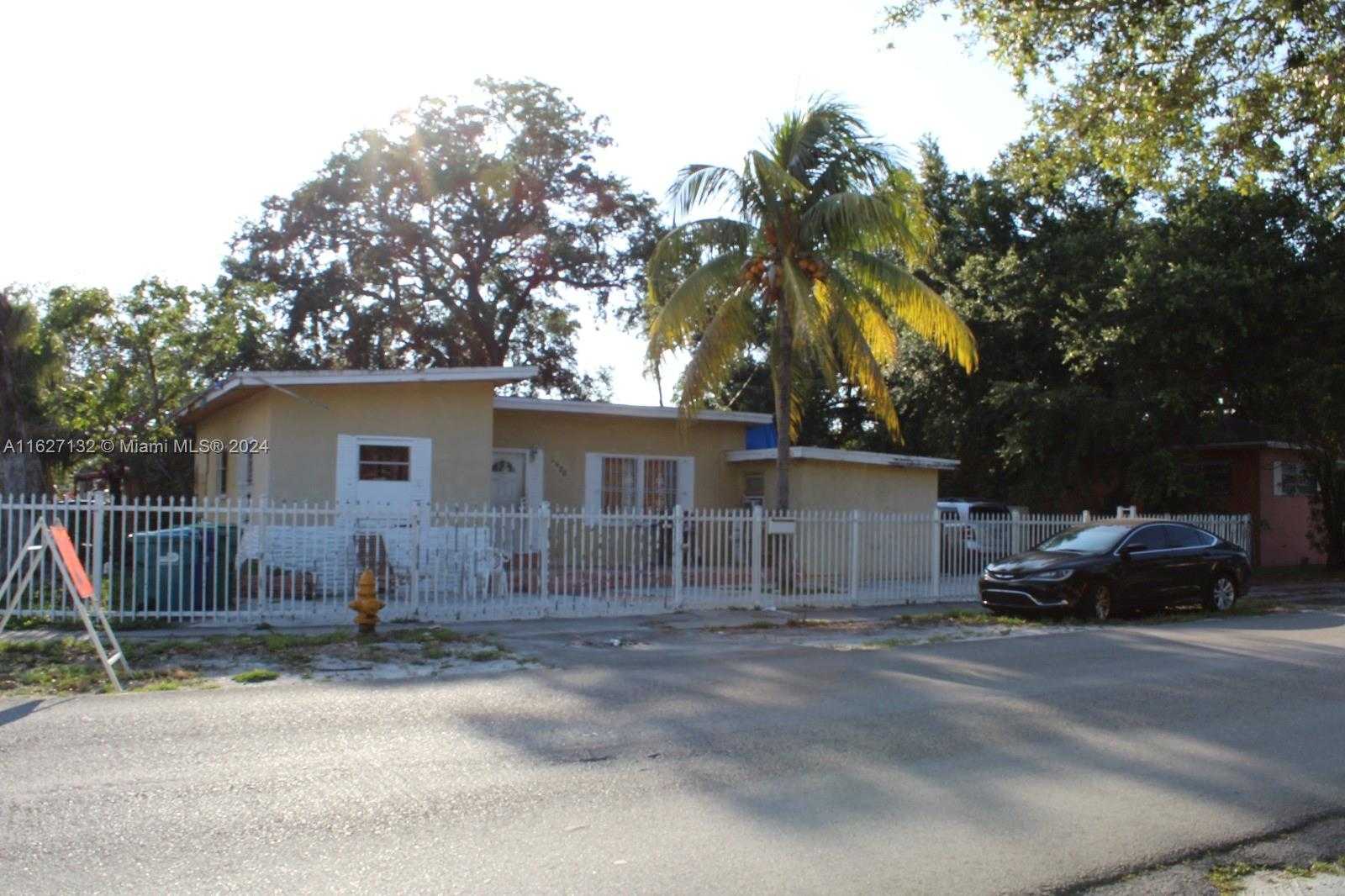 photo 1: 8400 NW 21st Ave, Miami FL 33147