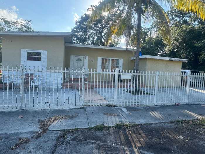 photo 10: 8400 21st Ave, Miami FL 33147