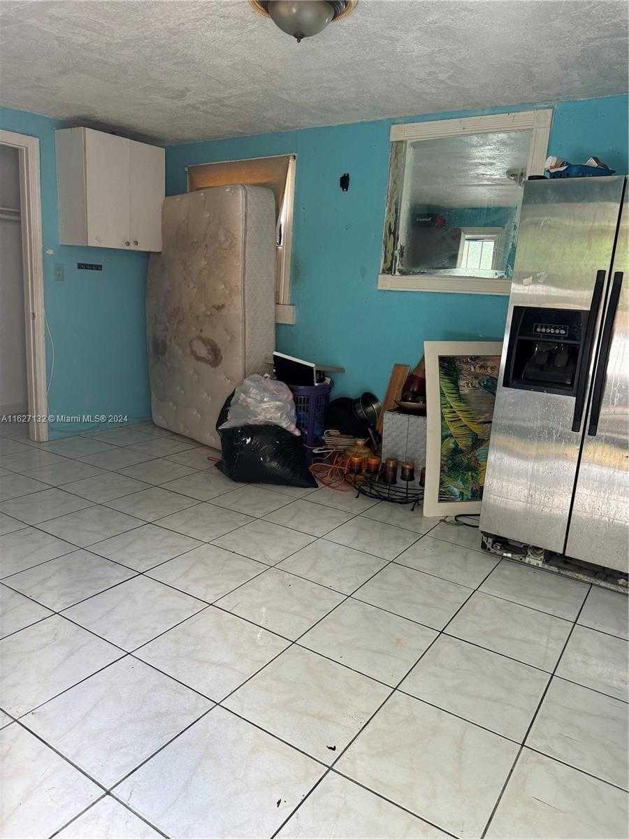 photo 3: 8400 NW 21st Ave, Miami FL 33147