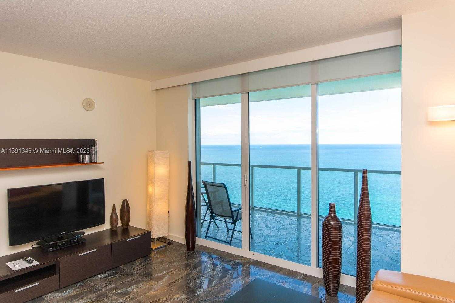 photo 3: 16699 Collins Ave Unit 4103, Sunny Isles Beach FL 33160