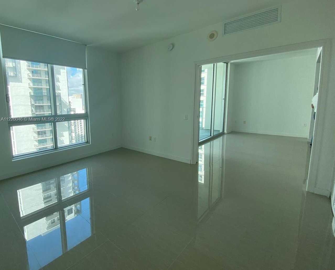 photo 3: 300 S Biscayne Blvd Unit T-3109, Miami FL 33131