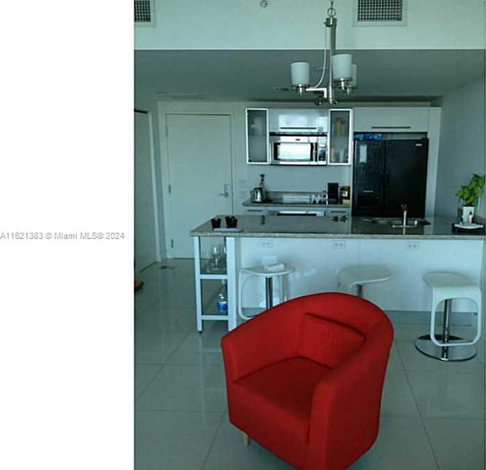 photo 2: 185 SW 7th St Unit 3408, Miami FL 33130