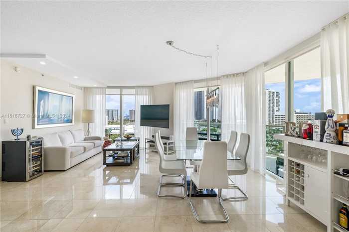 photo 1: 200 Sunny Isles Blvd Unit 2-902, Sunny Isles Beach FL 33160