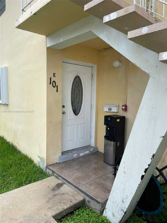 photo 1: 7360 SW 82nd St Unit E101, Miami FL 33143