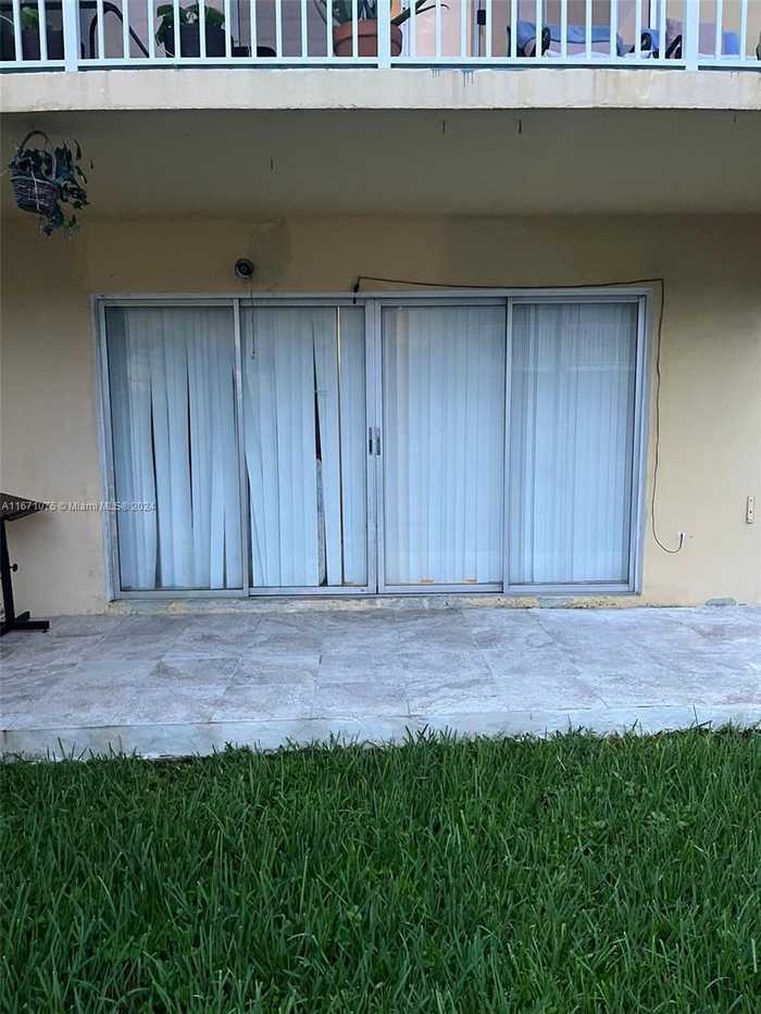 photo 31: 7360 SW 82nd St Unit E101, Miami FL 33143