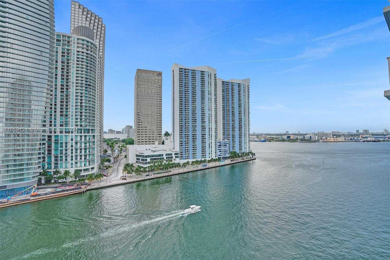 photo 3: 901 Brickell Key Blvd Unit 1505, Miami FL 33131