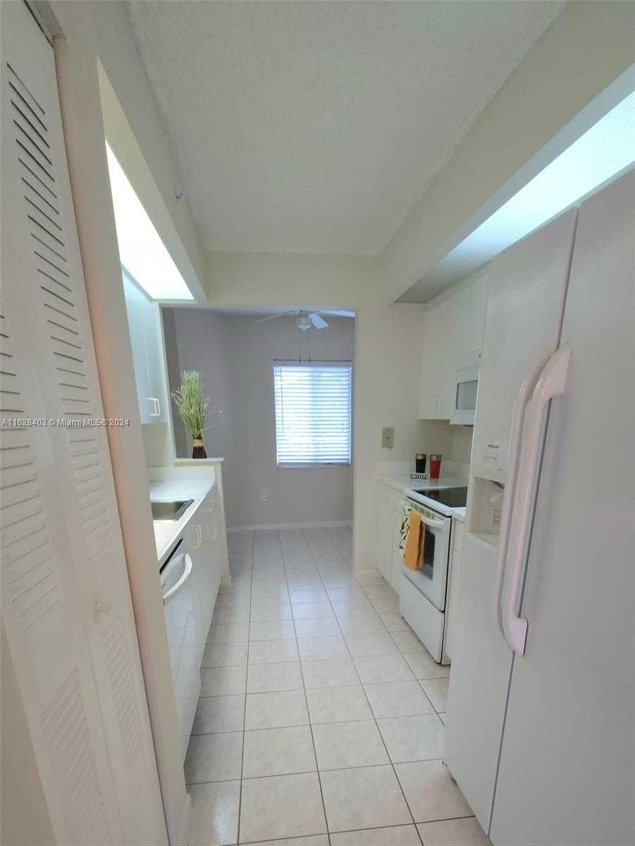 photo 2: 12551 SW 16th Ct Unit 209C, Pembroke Pines FL 33027