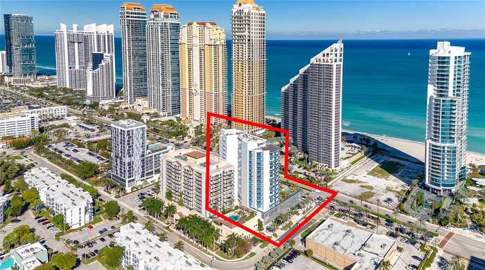 photo 2: 17550 Collins Avenue Unit 1605, Sunny Isles Beach FL 33160