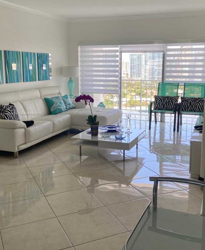 photo 2: 300 Bayview Dr Unit 2003, Sunny Isles Beach FL 33160