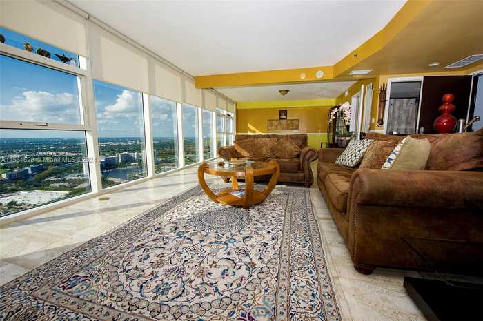 photo 1: 1830 S Ocean Dr Unit 5107, Hallandale Beach FL 33009