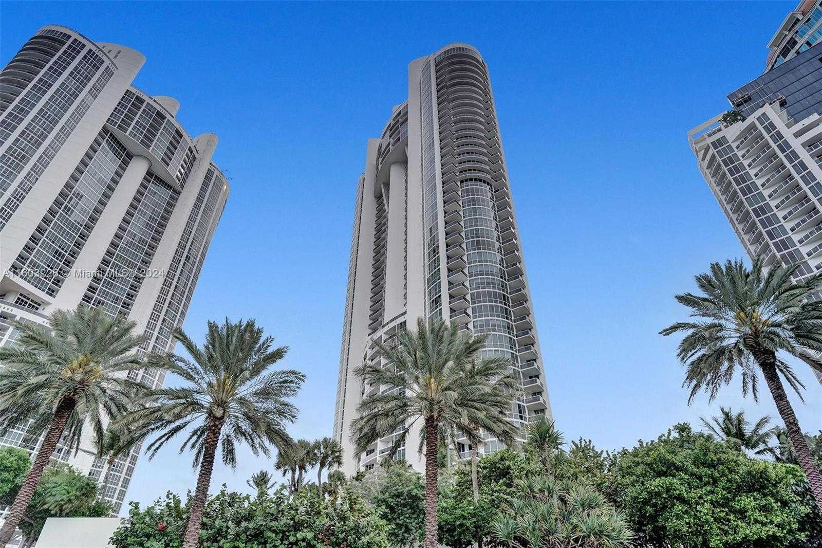 photo 2: 18101 Collins Ave Unit 1202, Sunny Isles Beach FL 33160