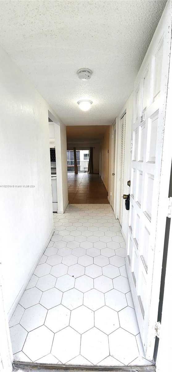 photo 3: 3330 Spanish Moss Ter Unit 311, Lauderhill FL 33319