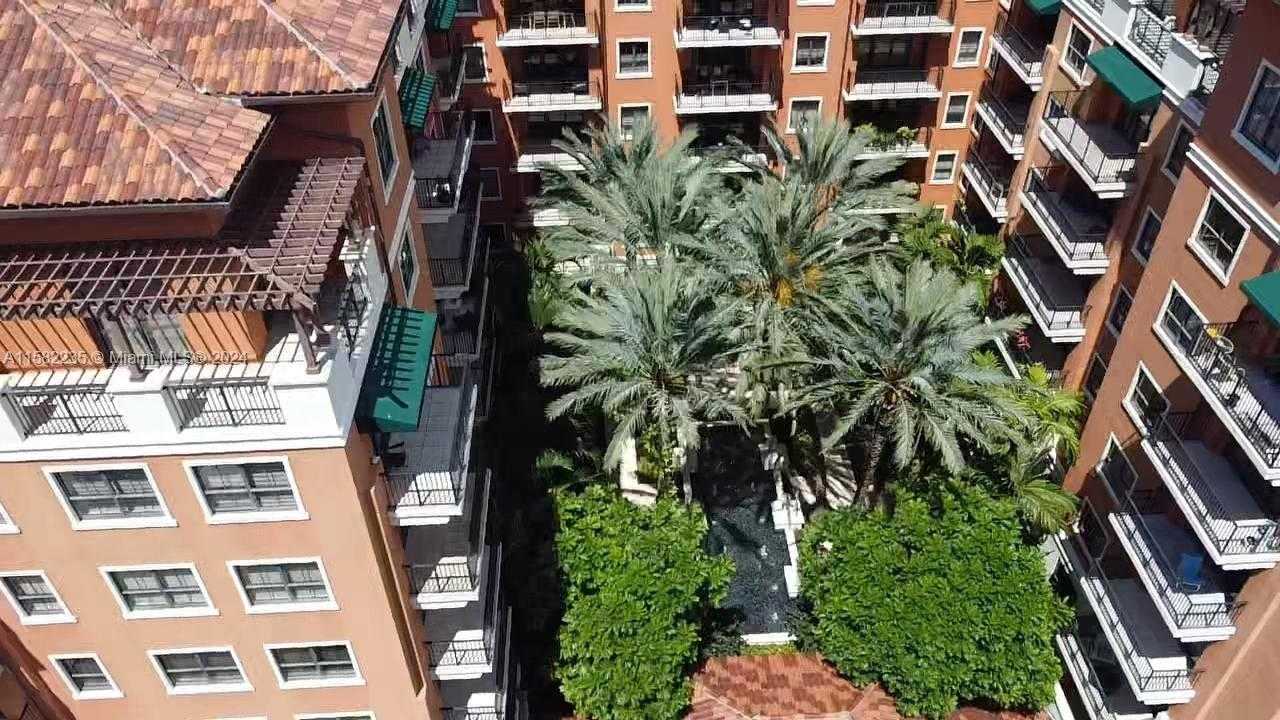 photo 3: 100 Andalusia Ave Unit PH-12, Coral Gables FL 33134