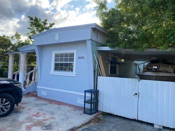 photo 2: 1050 SW 131 AVE, Miami FL 33184