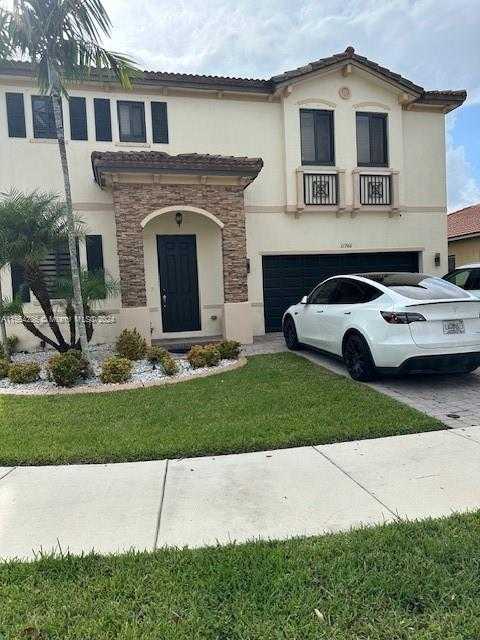 photo 3: 11766 SW 154th Ct, Miami FL 33196