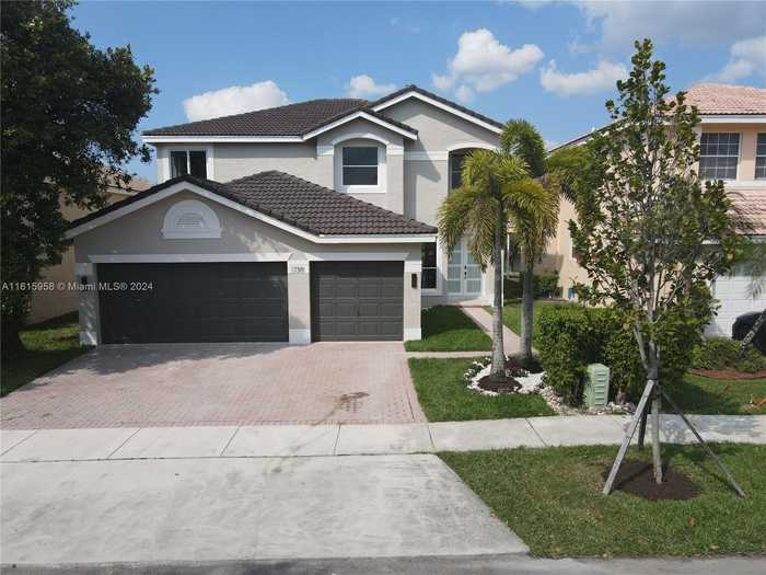 photo 1: 17381 SW 33rd St, Miramar FL 33029