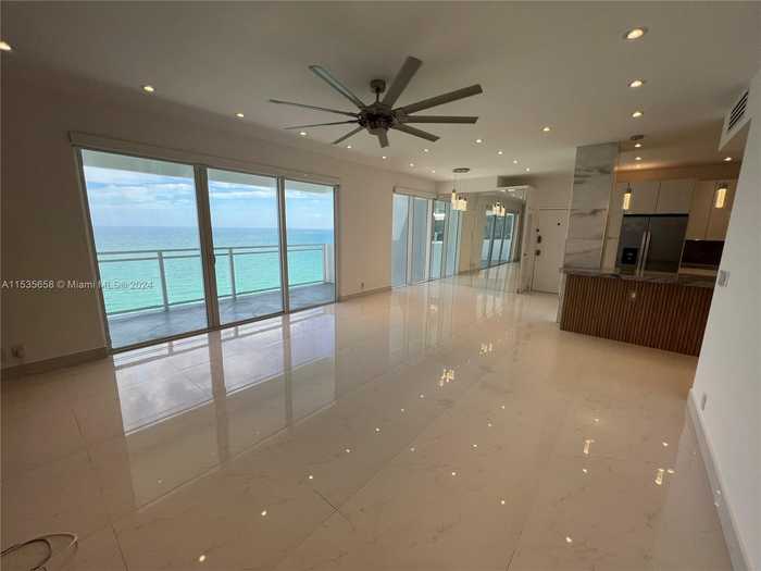 photo 2: 2030 S Ocean Dr Unit 2221, Hallandale Beach FL 33009