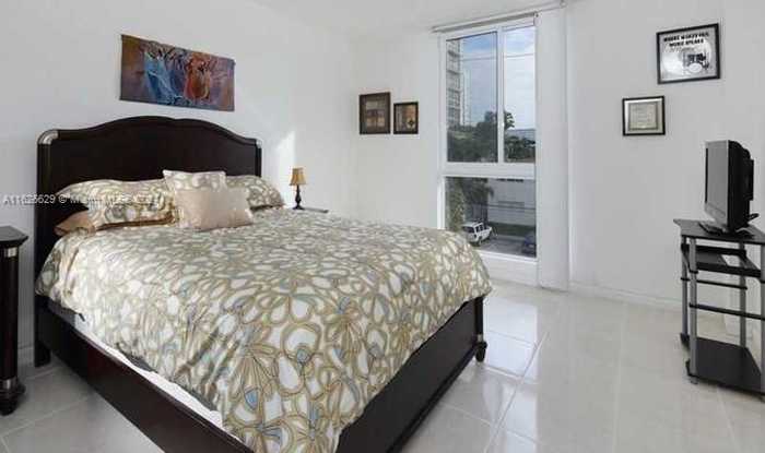 photo 14: 7928 West Dr Unit 302, North Bay Village FL 33141