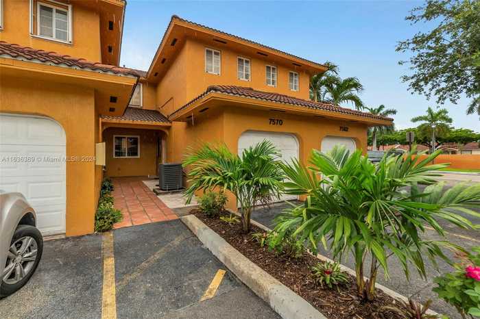 photo 22: 7570 NW 176th Ter Unit 7570, Hialeah FL 33015