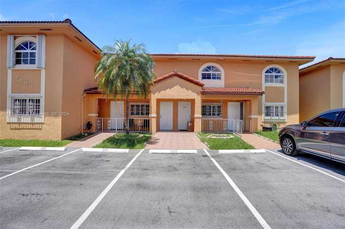 photo 1: 7802 W 34th Ln Unit 23-201, Hialeah FL 33018