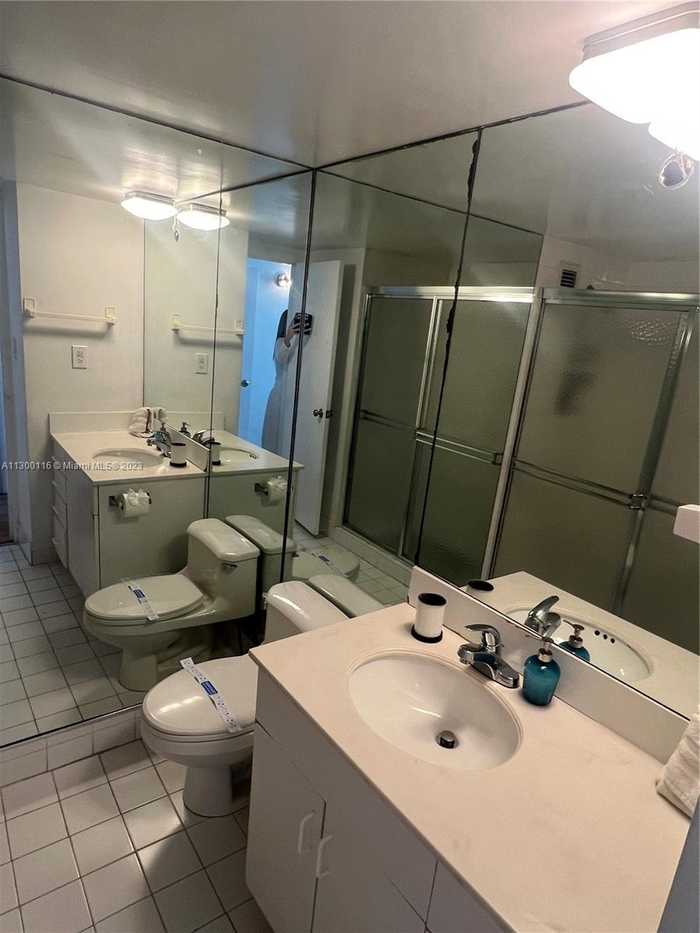 photo 16: Unit 1122, Miami Beach FL 33140