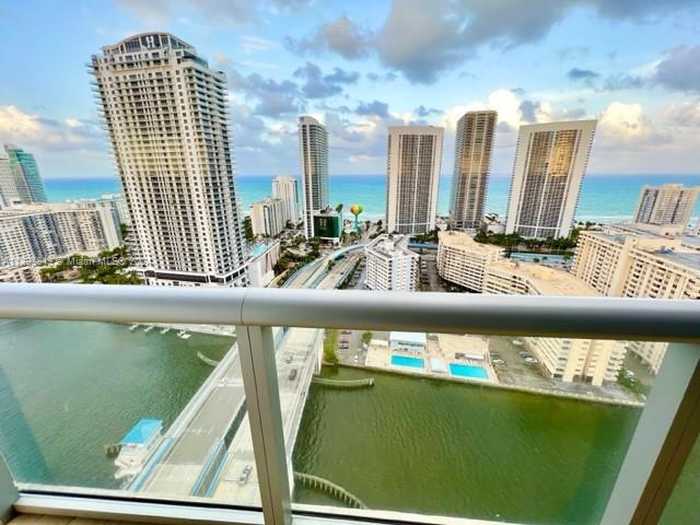 photo 2: 2600 E Hallandale Beach Blvd Unit T3102, Hallandale Beach FL 33009