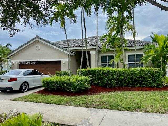 photo 1: 1155 Chenille Cir, Weston FL 33327