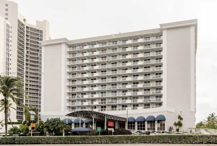 photo 1: 19201 Collins avenue Unit 332, Sunny Isles Beach FL 33160