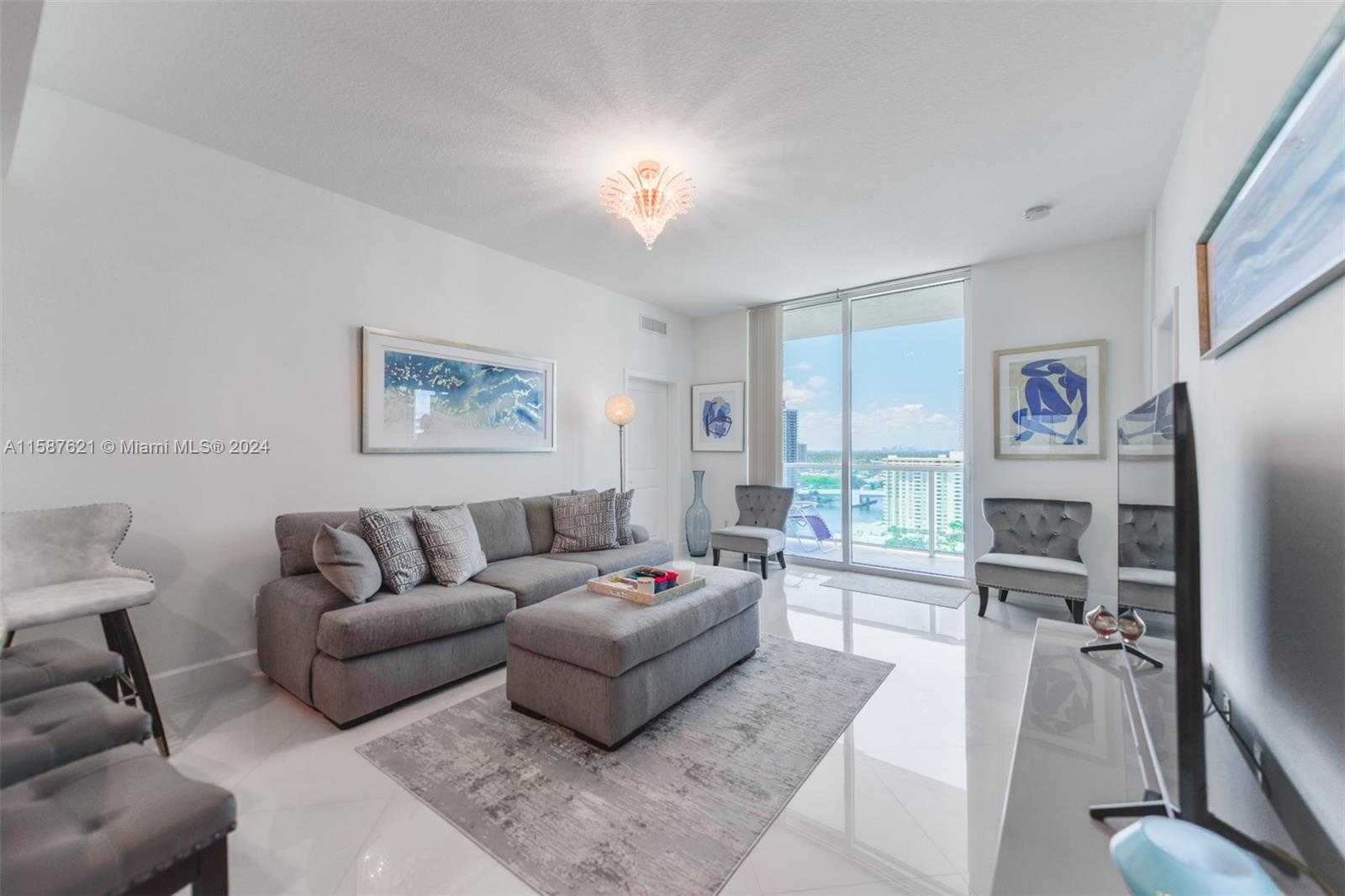 photo 3: 1945 S Ocean Dr Unit 1909, Hallandale Beach FL 33009