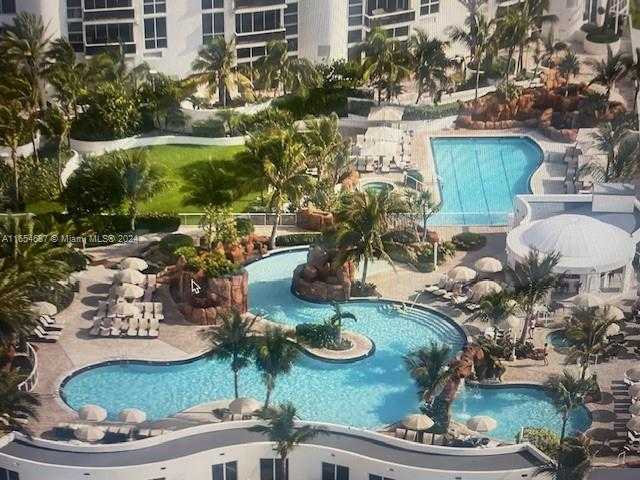 photo 1: 18001 Colling Ave Unit 1117, Sunny Isles Beach FL 33160