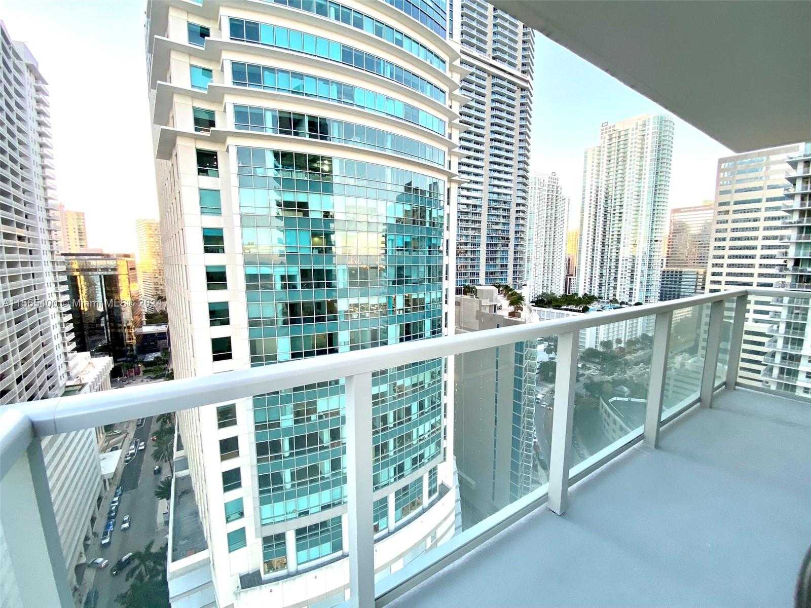 photo 2: 1155 Brickell Bay Dr Unit 2501, Miami FL 33131