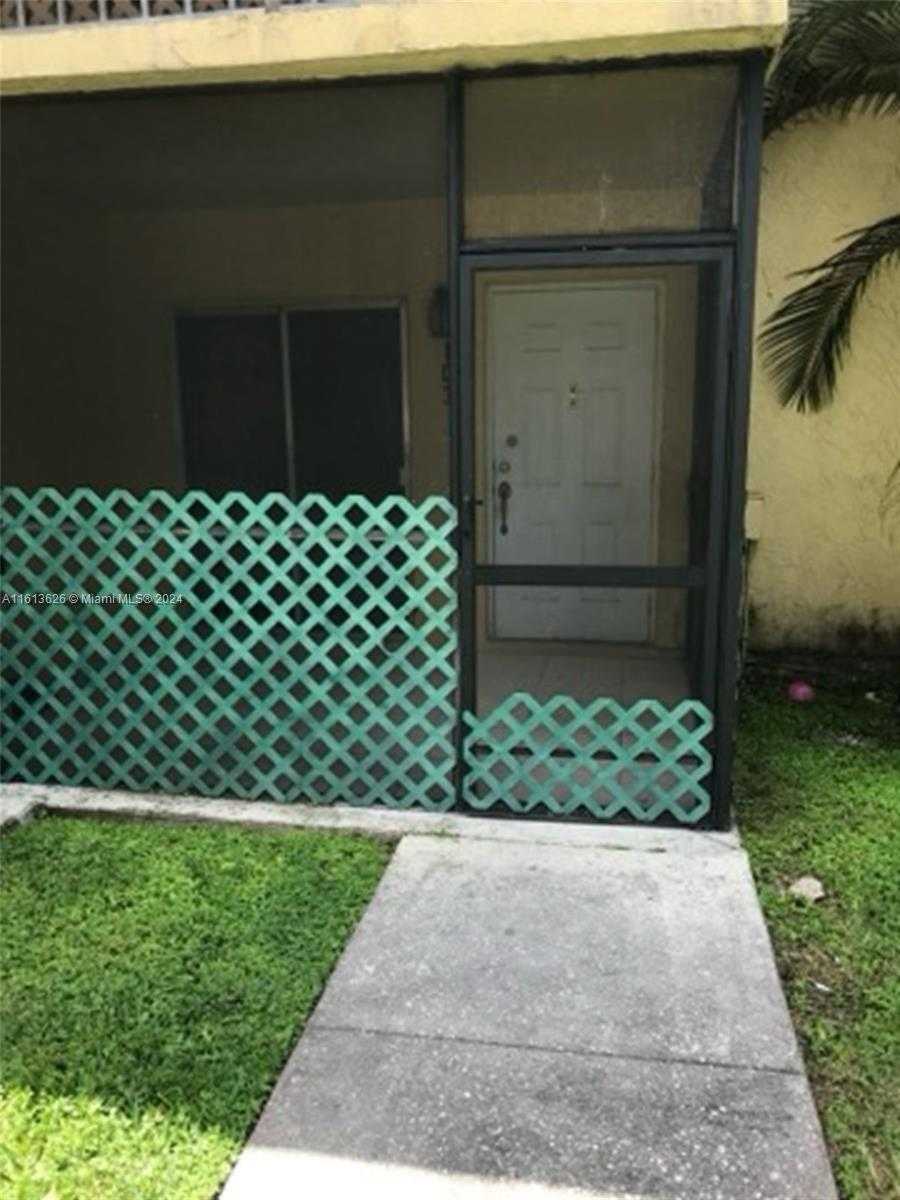 photo 2: 15619 SW 73rd Cir Ter Unit 10-3, Miami FL 33193