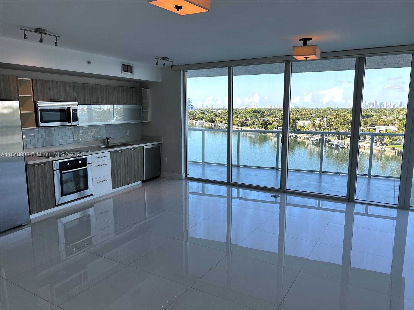 photo 1: 6700 Indian Creek Dr Unit 807, Miami Beach FL 33141