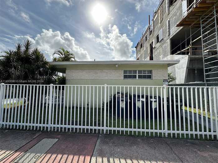 photo 2: 750 84th St, Miami Beach FL 33141